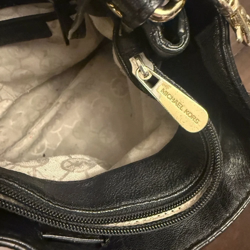 Michael Kors Black Leather Hobo Shoulder Bag | Gold Hardware | MK Logo